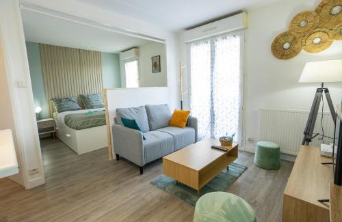 Saint-Nazaire Apartment | Le Zéphyr - Charme Urbain & Confort