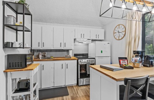 Sainte-Lucie-des-Laurentides Ski Chalet | Le1601 - Le Petit Renard - Chalet spa et plage
