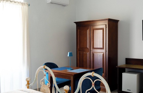 Vittoria House | Le2Stanze