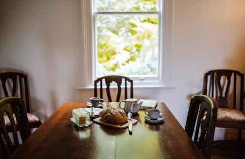 Sheffield House | Leatherwood House