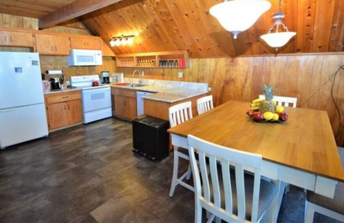 Bass Lake House | Ledge Cabin - Henningfeld
