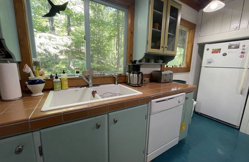Empire Cabin | Leelanau County Retreat - 7 miles to Glen Arbor