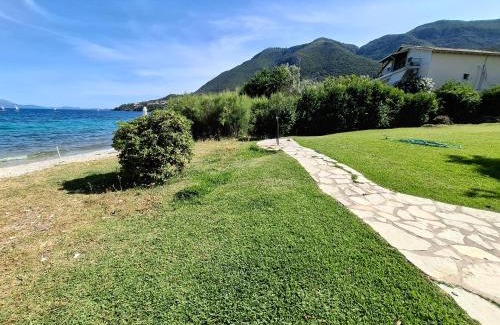 Nikiana House | Lefkada Eli's amazing beach house