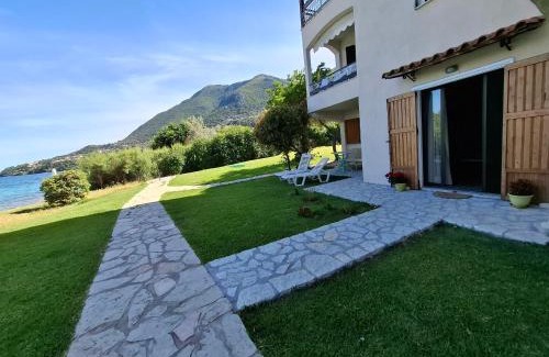 Nikiana House | Lefkada Eli's amazing beach house