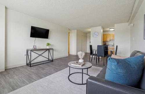 Richmond Apartment | Legacy at Imperial Village 712 I 1 Bed 1 Bath