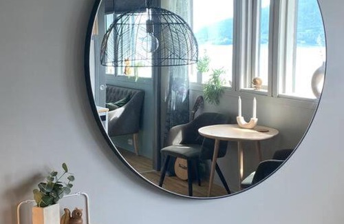 Sykkylven Apartment | Leilighet i hjertet av Sunnmøre!