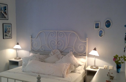 Parga Apartment | 'Lemonelia' 1 min from a sandy beach. Amazing Ionian view. Loutsa beach