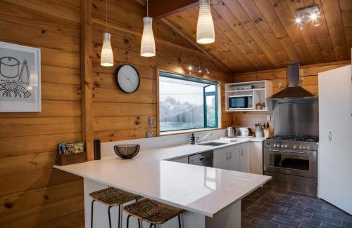 Lynmore House | Leo's Place