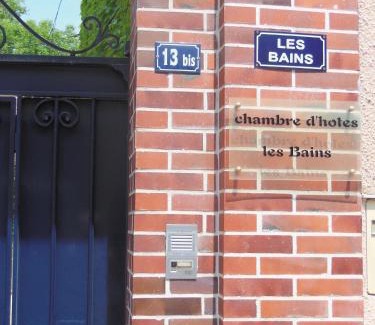 Cheny Bed & Breakfast | Les Bains Bed & Breakfast