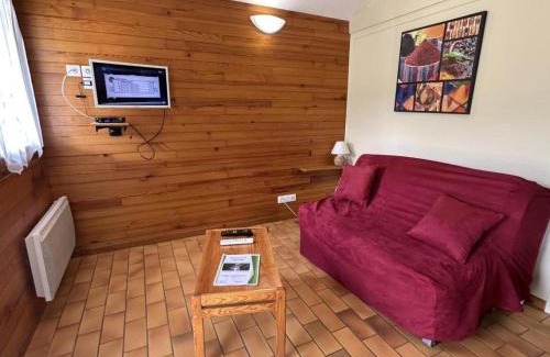 Brocas House | Les bruyeres