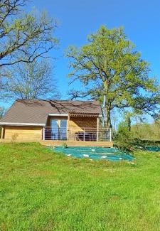 Servieres-le-Chateau Ski Chalet | Les Chalets de La Vialette