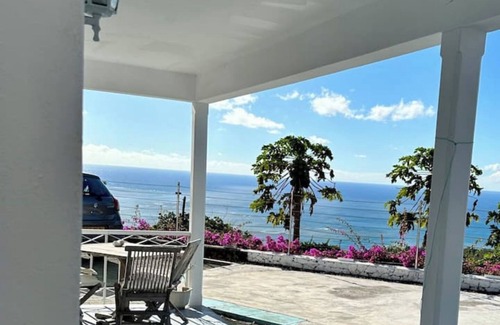 La Gaulette House | Les Dauphins @ Lataniers
