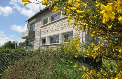 Saint-Alban-sur-Limagnole House | Les genêts