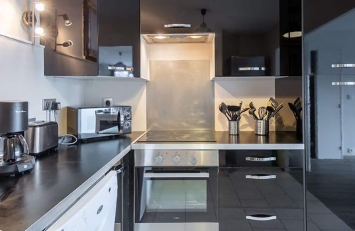 La Madeleine-Bellevue Apartment | Les grands jardins by Interhome