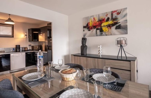 La Madeleine-Bellevue Apartment | Les grands jardins by Interhome