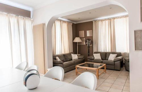 Lustin House | Les Hauts de Meuse