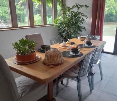 Lacquy Bed & Breakfast | Les Jardins de Lamourelle chambre Prairie
