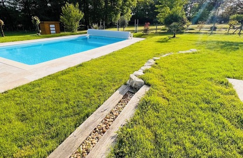 Annesse-et-Beaulieu House | Les Mazades 10 minutes from Périgueux. Furnished tourist accommodation classified 3*.