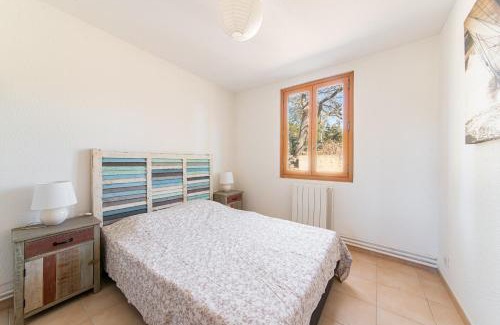 Regusse House | Les Olivettes - Maison très calme Parking privé