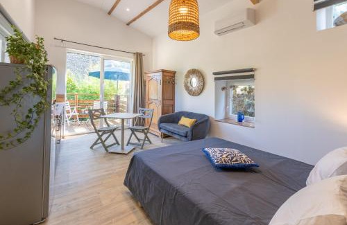 Salazac Apartment | Les Oliviers - Le Chant des Tongs