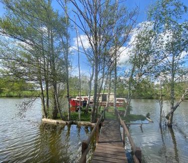Saint-Leger-sur-Vouzance Apartment | Les Pichies, Bateau insolite, Le Nathalie Nath