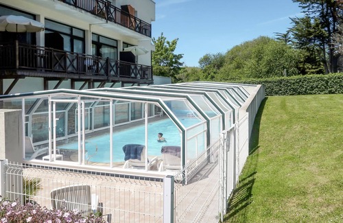 Saint-Briac-sur-Mer Apartment | Les Roches Douvres 24 by Interhome