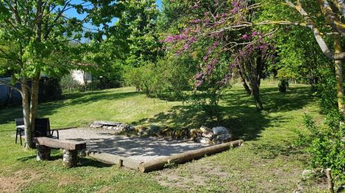 Saint-Jean-et-Saint-Paul Bed & Breakfast | Les TREMIERES