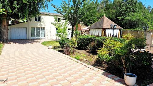 Les Breviaires House | Les Trois Palmiers - Jardin, Jacuzzi privatifs