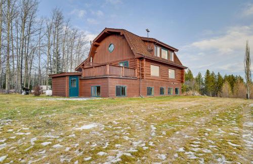 Sterling House | Less Than 1 Mi to Kenai River Spacious Cabin with Deck!