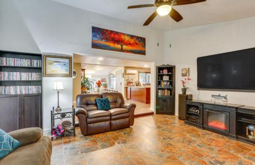 Weaverville House | Less Than 10 Mi to Trinity River Family Home with Hot Tub!