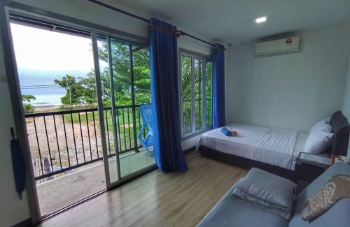 Alor Gajah Ski Chalet | LeThuHouse