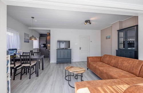 De Koog House | Leuk 5 Pers. Vakantiehuis op Loopafstand van het Strand van Badplaats De Koog!