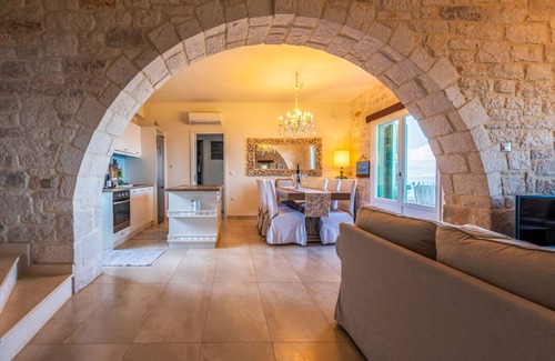 Skinaria House | Levandi 5-Bedroom Villa with Private Pool