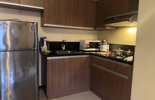 Pasay Condo | Levi & Moon's Chill with beautiful view