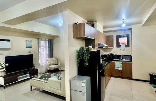 Malate Condo | Levi & Moon's The Radiance Manila bay - 2 bedroom