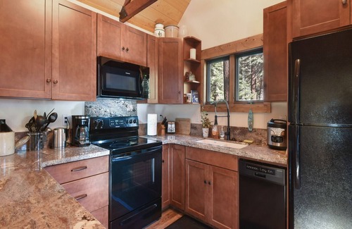 Kings Beach Cabin | Lewis Lair - Renovated, Dog-Friendly, Lake & Ski