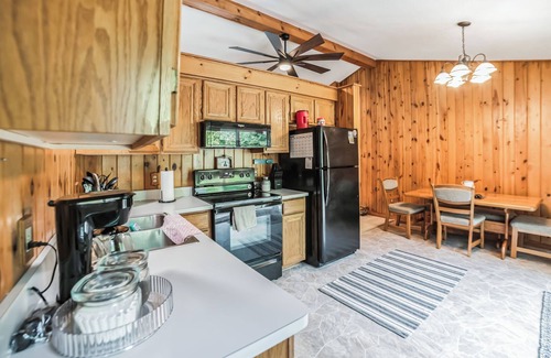 Lewiston House | Lewiston Landing: Color Tours & Cabin Comfort – Fall in Lewiston