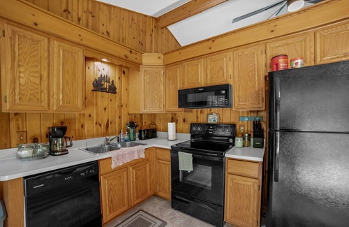 Lewiston House | Lewiston Landing: Color Tours & Cabin Comfort – Fall in Lewiston