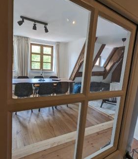 Innenstadt Apartment | LIBORIA I Als Gruppe im Denkmal Augsburgs