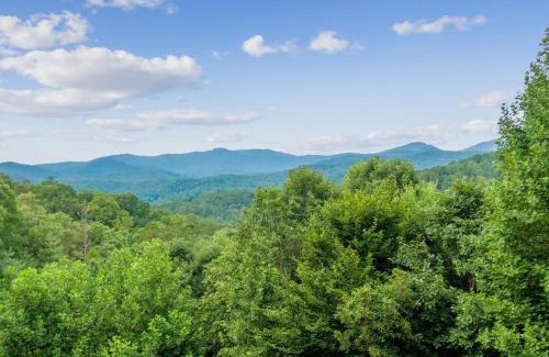Mineral Bluff House | License 2 Chill - Mountain views of GA TN and NC