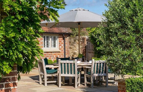 Lickfold House | Lickfold Manor - Luxury home with swimming pool