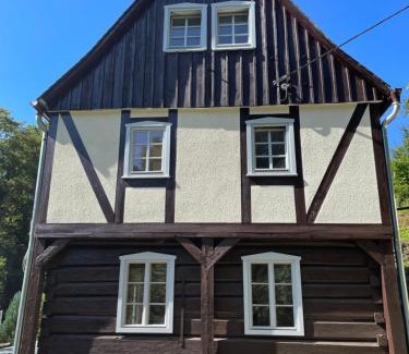 Kleinhennersdorf House | LIETHE 13 - Ferienhaus am Malerweg