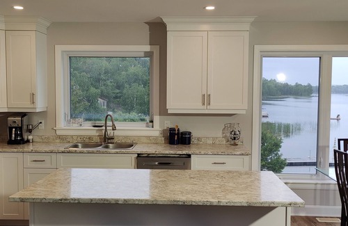 Greater Madawaska Cottage | Life is better at the lake
