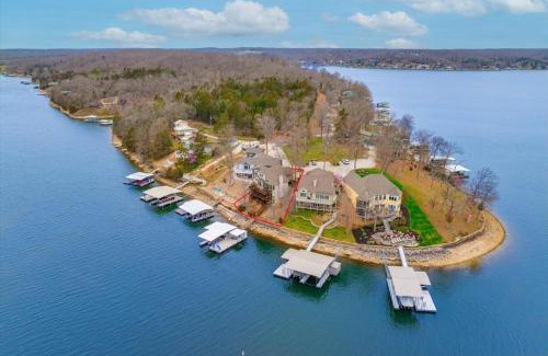 Gravois Mills House | Life's Better At The Lake