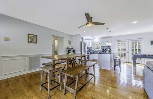 Downtown House | Life Size Games+Rain Shower+Dwntwn+July Discounts!