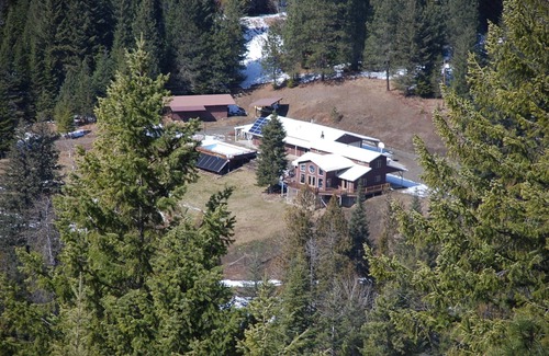 Kooskia House | Lifewater Ranch - A Place Of Rest And Healing. Fishing, Hiking, Spa, Pool