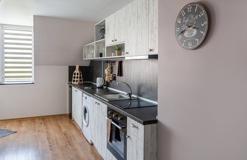 Plovdiv Center Apartment | Light and bright starlit loft, 5 minutes from the center!