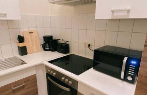 Zwickau Apartment | Light-Filled City Apartment with 2 Bedrooms in Historic Building – APOLONIAliving