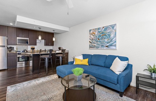 Overland Park Apartment | Light Room-Sleek stylish space w/private workspace WiFi Parking easy access