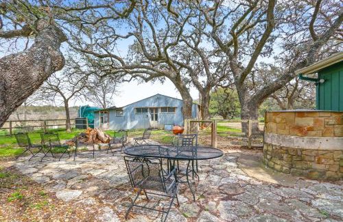 Johnson City House | Lighthouse Hill Ranch - Green House